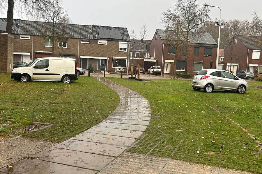 Vernieuwde duurzame parkeerplaats-Evertsenstraat-Geleen