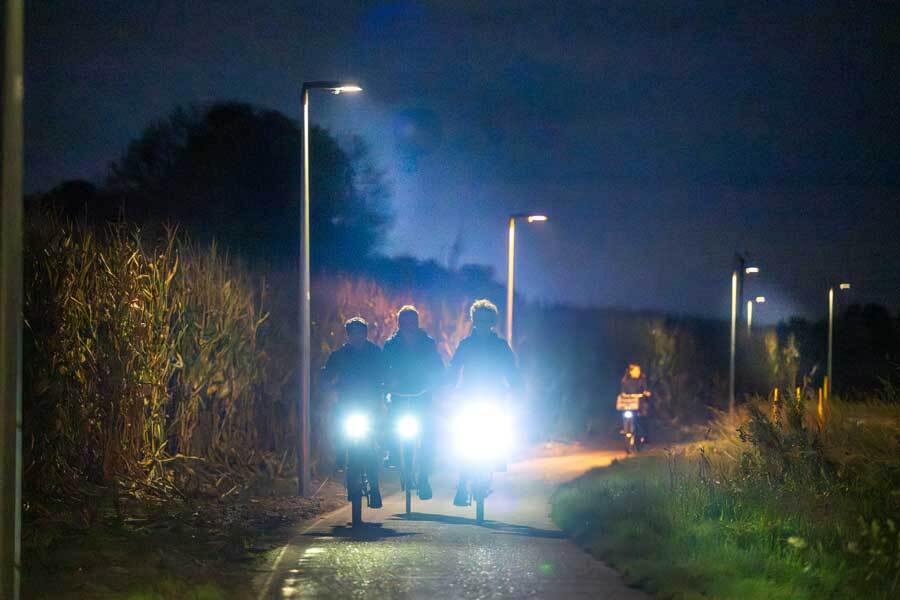 Straatverlichting-vanuit Kompelstraat Geleen naar bedrijvenstad Fortuna